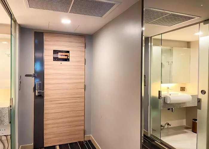 酒店 Aspira Sukhumvit 4*