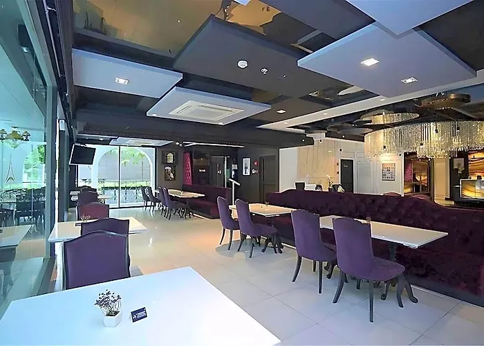 Aspira Sukhumvit 酒店
